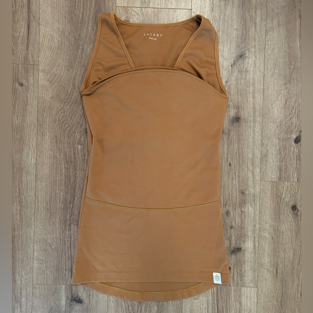 Lalabu Carrier Tank Top